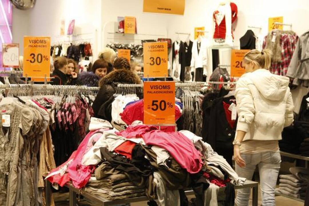 "Jamam": klaipėdiečiai "Akropolio" parduotuvėse tuštino lentynas