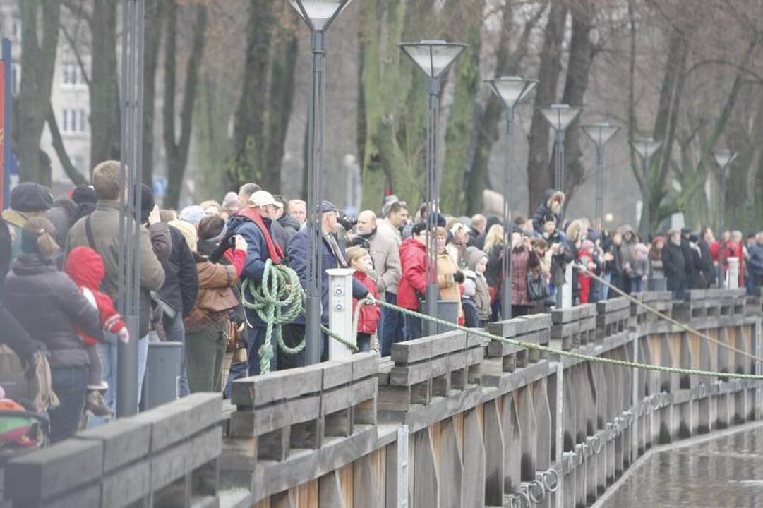 Legendinis „Meridianas“ sėkmingai išplukdytas į remonto vietą