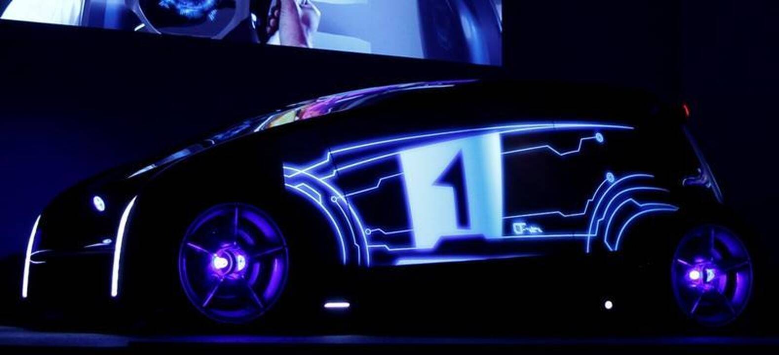 Tokijo automobilių paroda: kokios staigmenos laukia lankytojų?