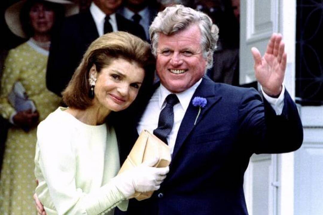Mirė vienos garsiausių JAV politinių dinastijų patriarchas E.Kennedy
