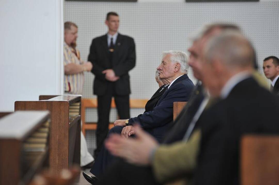 J.Brazaičio palaikų perlaidojime dabartinių šalies vadovų nebuvo