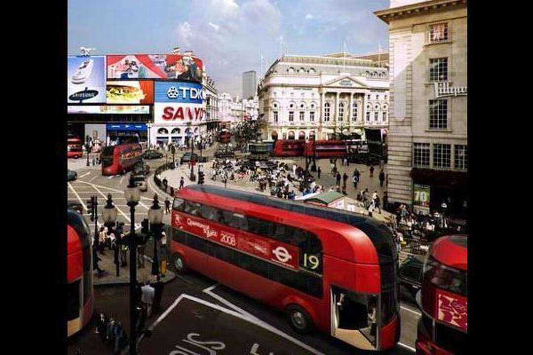 Olimpinėms žaidynėms – naujasis Londono dviaukštis 