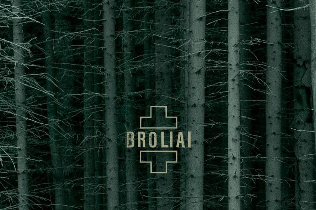 Aistė Smilgevičiūtė ir grupė SKYLĖ inicijuoja projektą „Broliai“ partizanų apygardose“
