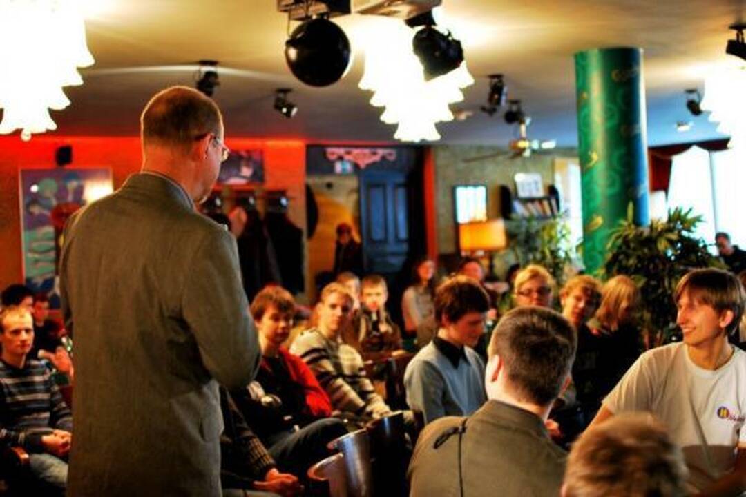 „IT naktis“: pažintis su IT studijomis ir verslo galimybėmis