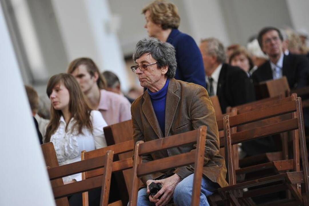 J.Brazaičio palaikų perlaidojime dabartinių šalies vadovų nebuvo