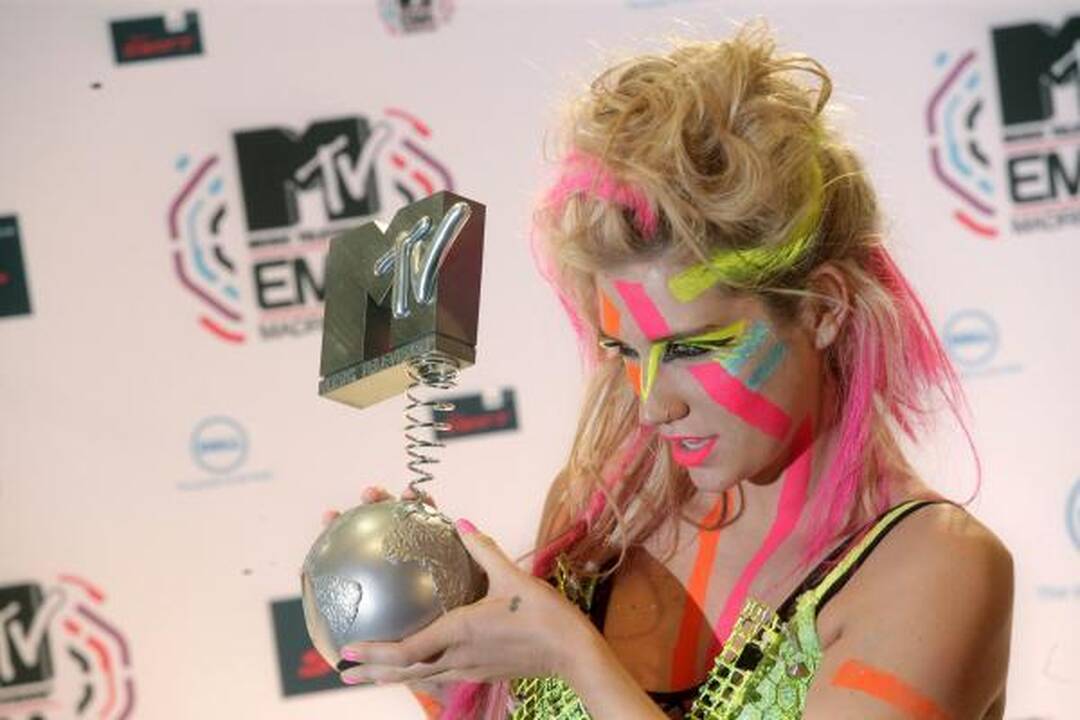 MTV Europos muzikos apdovanojimuose triumfavo Lady Gaga (papildyta)