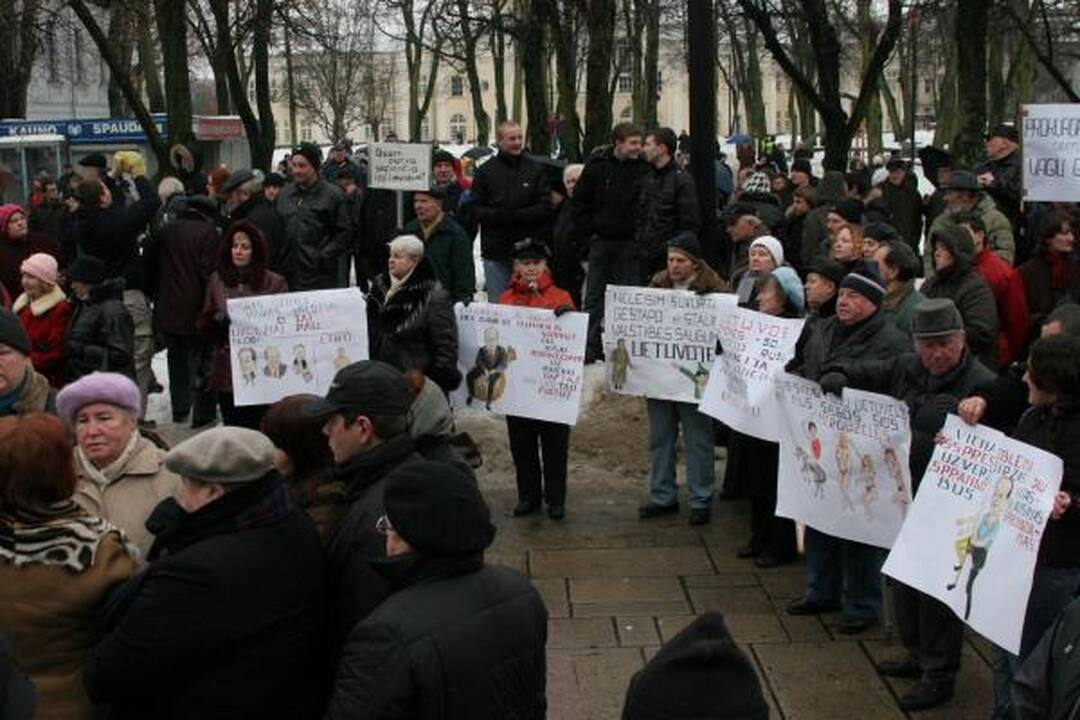 V.Šustausko mitingas praėjo be incidentų (atnaujinta 13.10 val.)