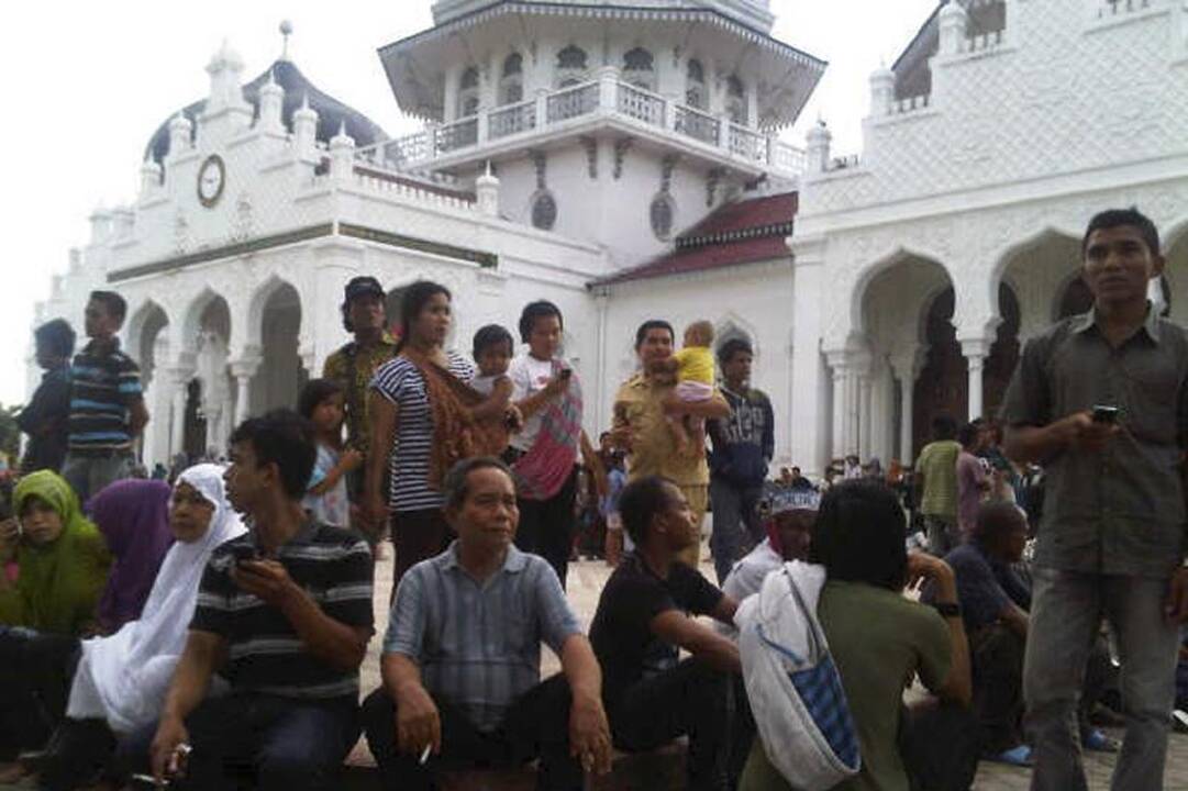 Per žemės drebėjimus Indonezijoje mirė penki žmonės