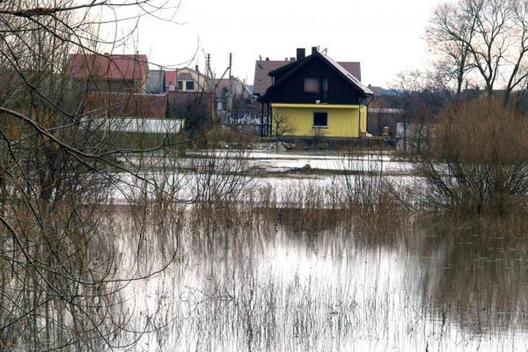 „Pakrantės“ sodų keliai – po vandeniu