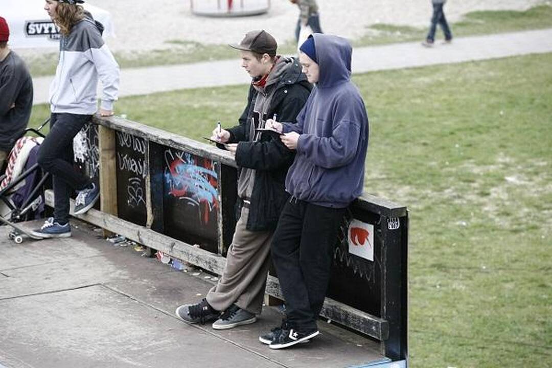 Vilniuje atidarytas riedlentininkų sezonas