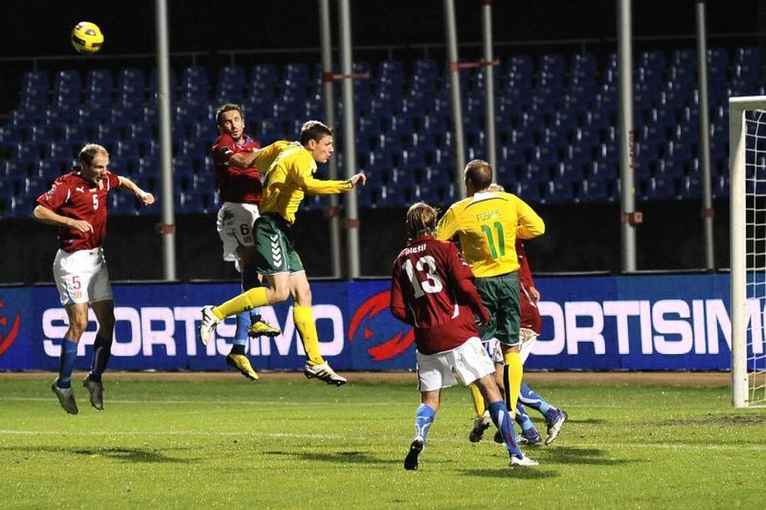 Euro2012 atranką lietuviai baigė eiliniu pralaimėjimu