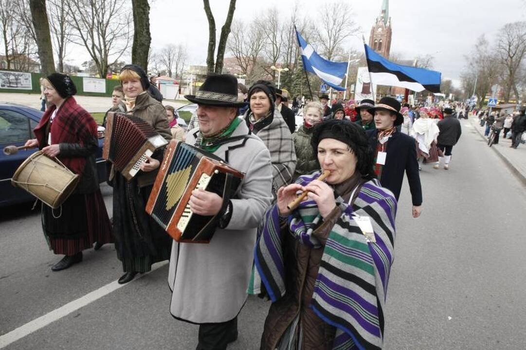 Palangoje į Jurginių linksmybes įsuko folkloro ansambliai