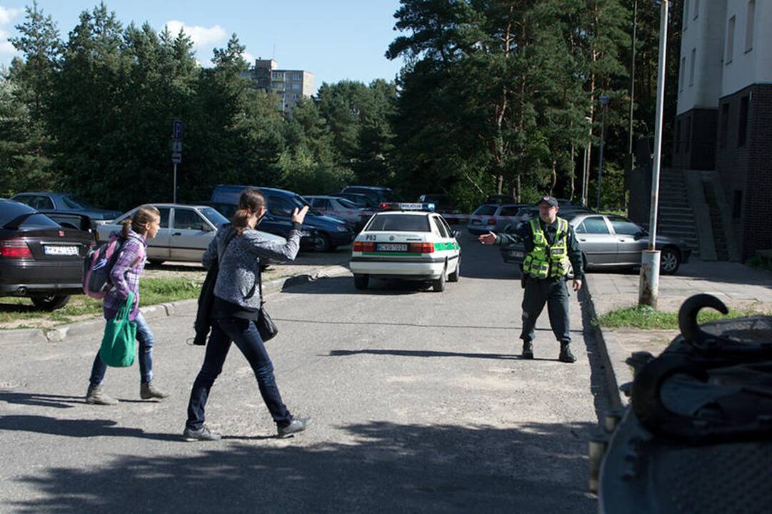 Aktorius namo atsivežė sprogmenį ir iškvietė policiją