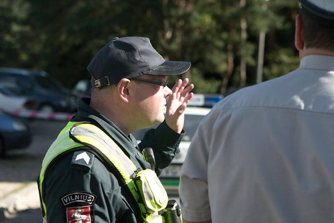 Aktorius namo atsivežė sprogmenį ir iškvietė policiją