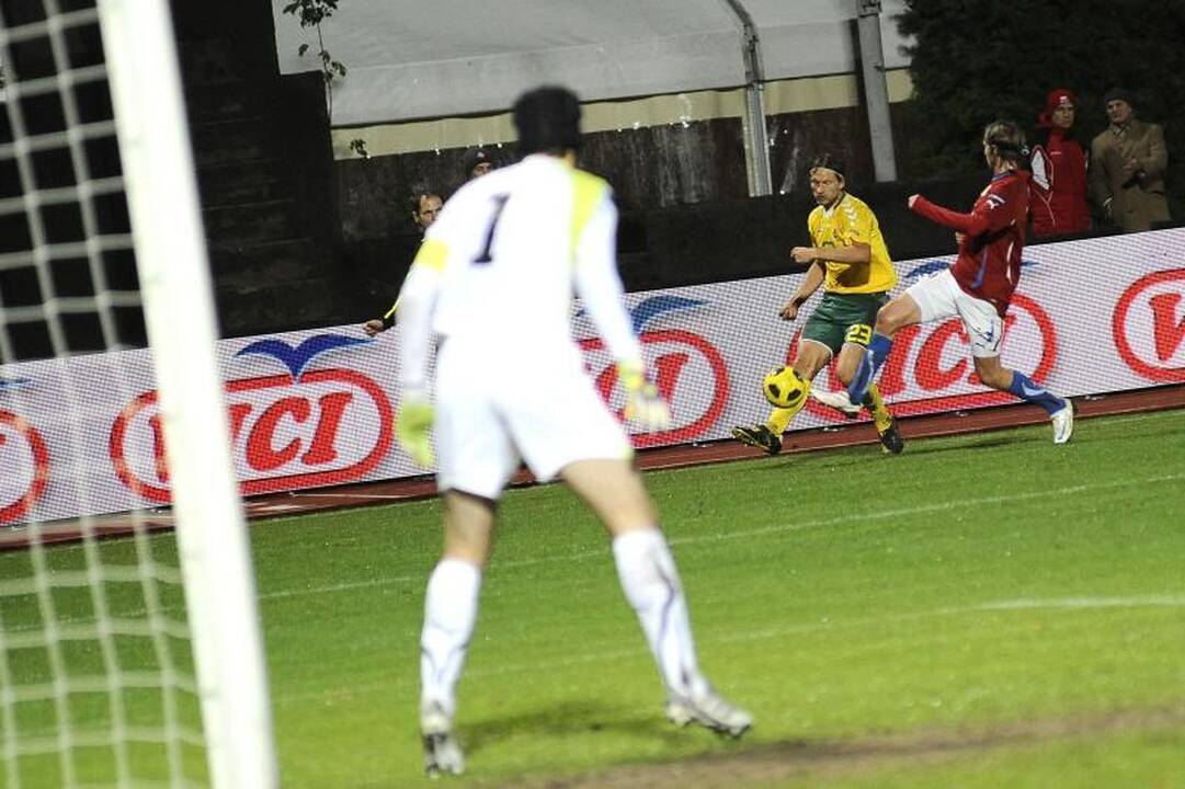 Euro2012 atranką lietuviai baigė eiliniu pralaimėjimu