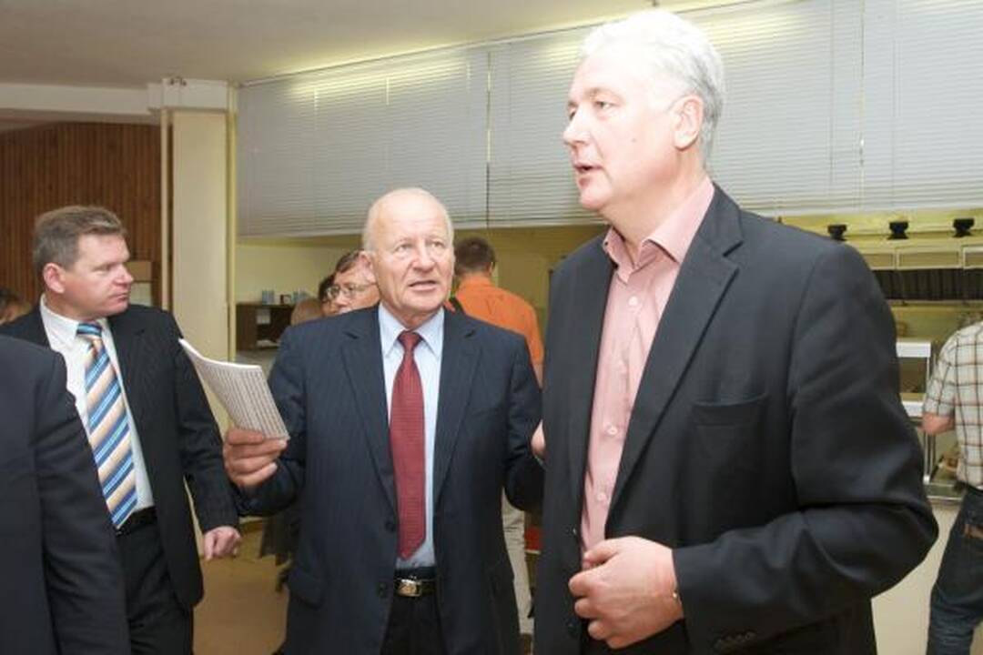 Vilniaus meras ragavo mokyklinių pietų