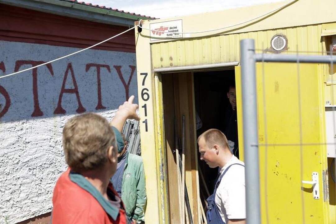 Dviračių take – atlyginimų nesulaukiančių darbininkų streikas