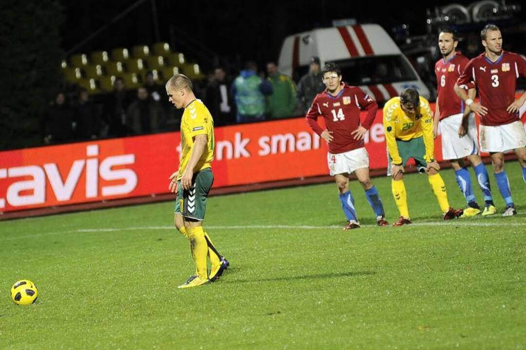 Euro2012 atranką lietuviai baigė eiliniu pralaimėjimu