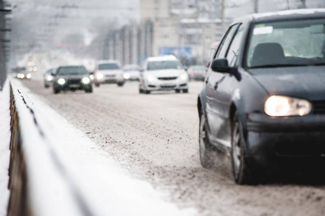 Valdininkas: nėra prasmės valyti gatvių, kai sninga!
