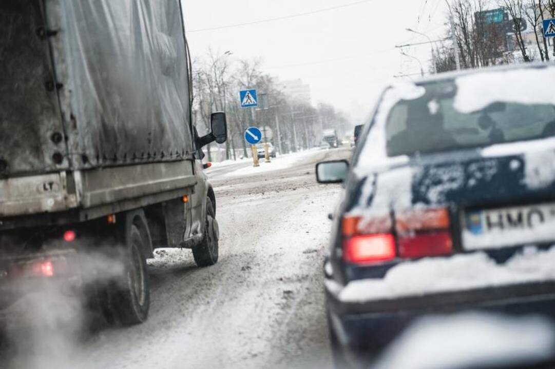 Valdininkas: nėra prasmės valyti gatvių, kai sninga!