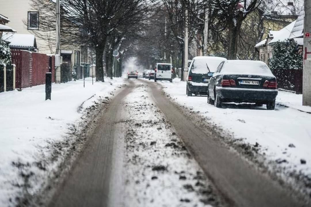 Valdininkas: nėra prasmės valyti gatvių, kai sninga!