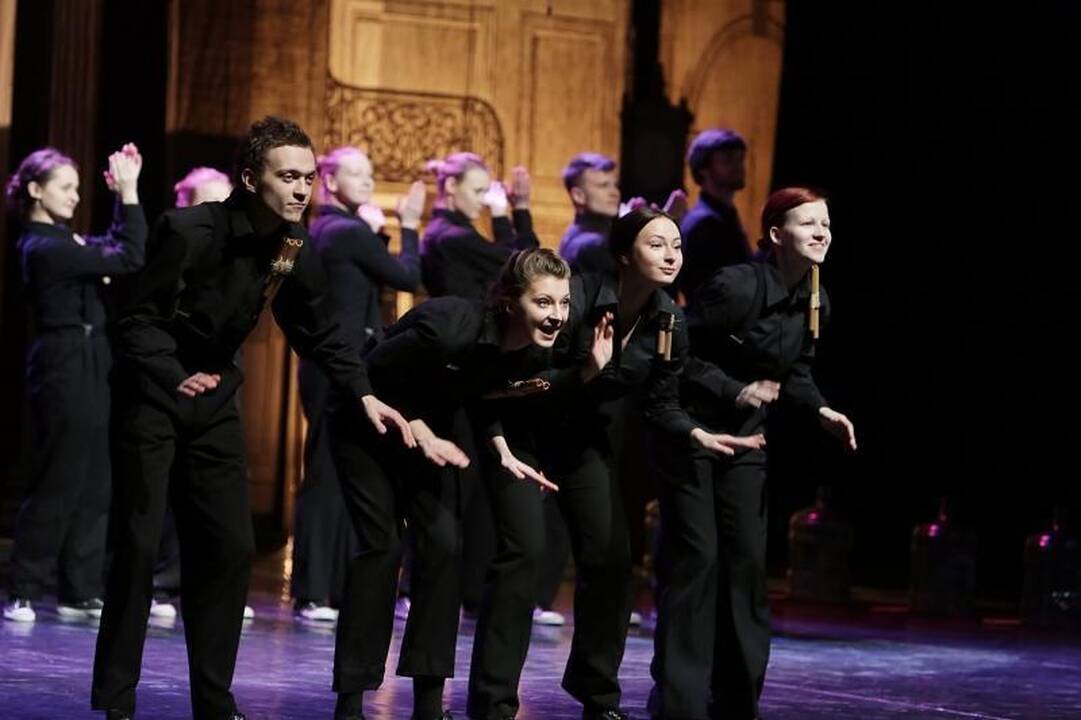 Klaipėdos teatrai žiūrovus vaišino kultūriniu Užgavėnių šiupiniu