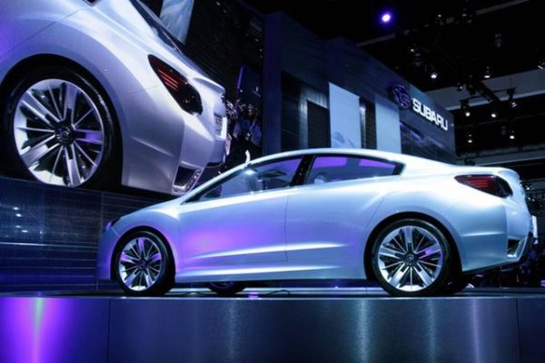 Sužvėrėjusi naujoji "Impreza"?