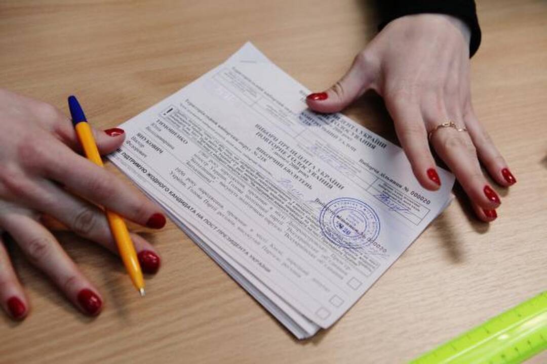 Ukrainos prezidento rinkimai: J.Tymošenko jau nebepavys V.Janukovyčiaus (papildyta)