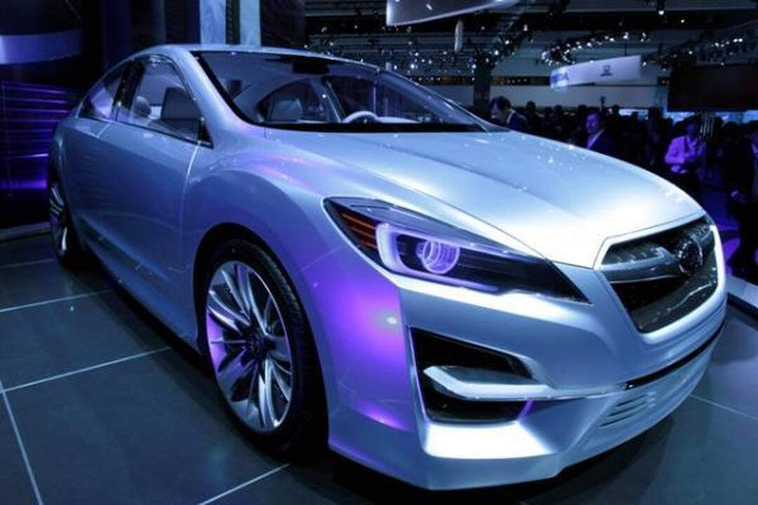 Sužvėrėjusi naujoji "Impreza"?