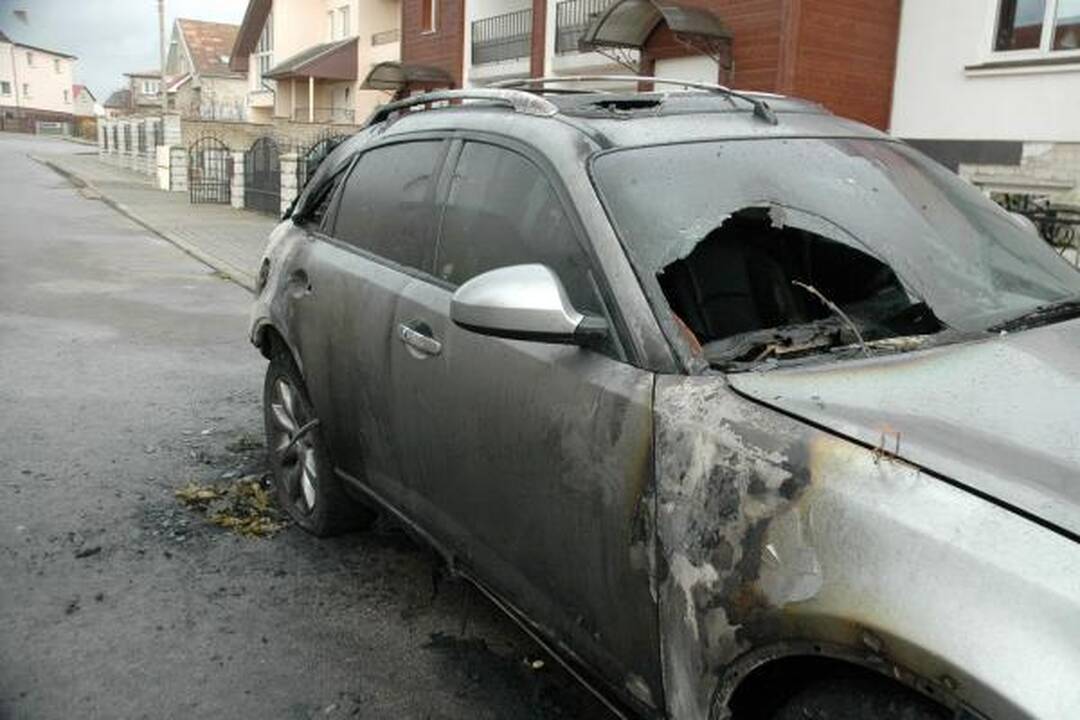 Klaipėdoje užgesintas automobilis