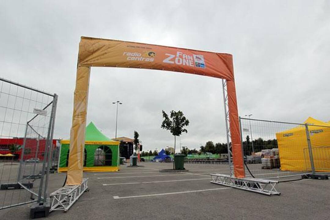 Panevėžys: su atributika, bilietais, „načnykais“, be parkavimo vietų