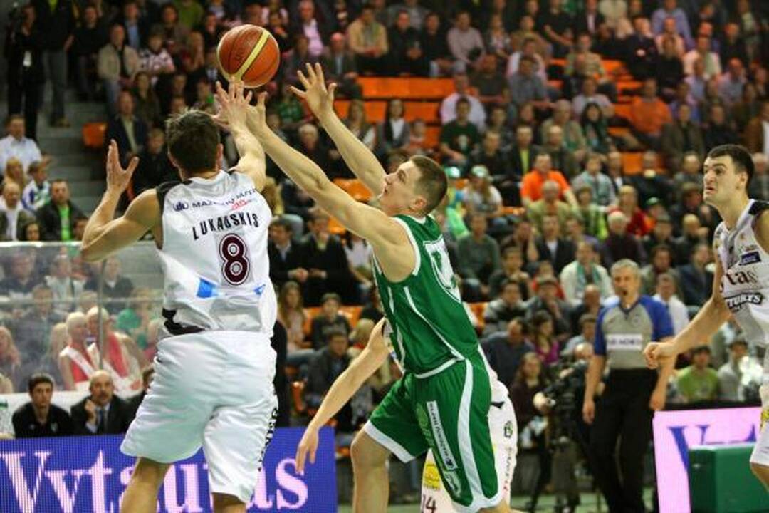 „Žalgiris“ patiesė Europos taurės laimėtoją „Lietuvos rytą“ (papildyta 21.10 val.)
