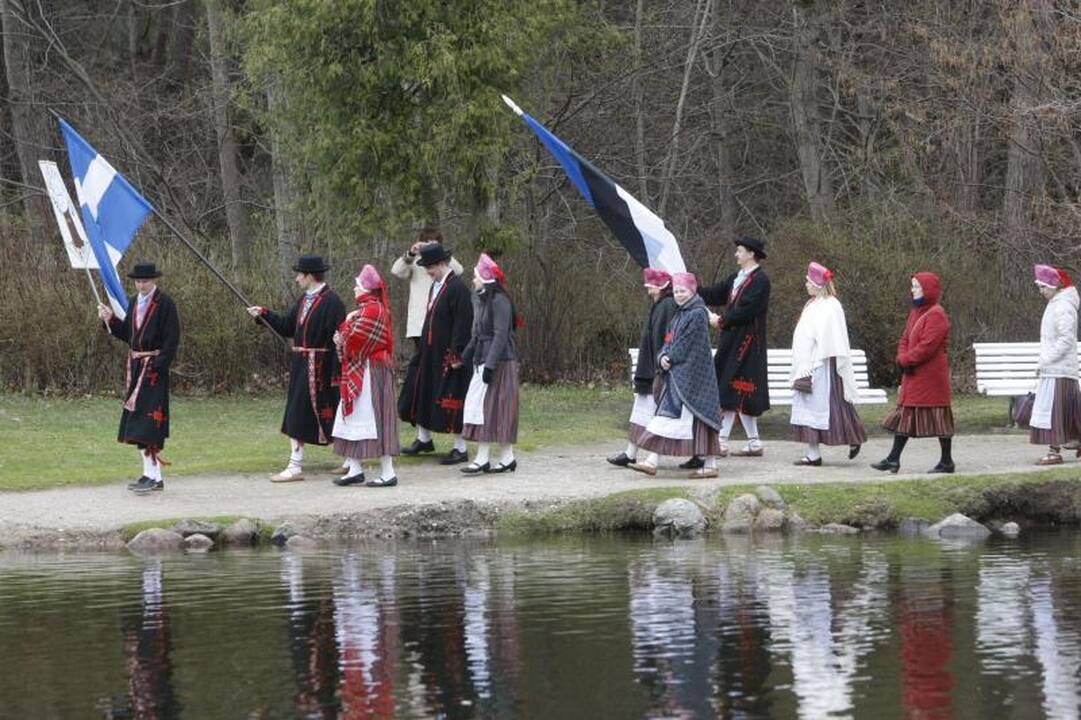 Palangoje į Jurginių linksmybes įsuko folkloro ansambliai