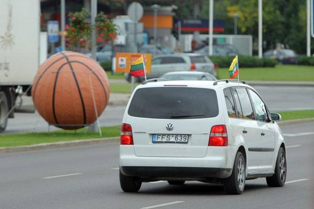 Panevėžys: su atributika, bilietais, „načnykais“, be parkavimo vietų