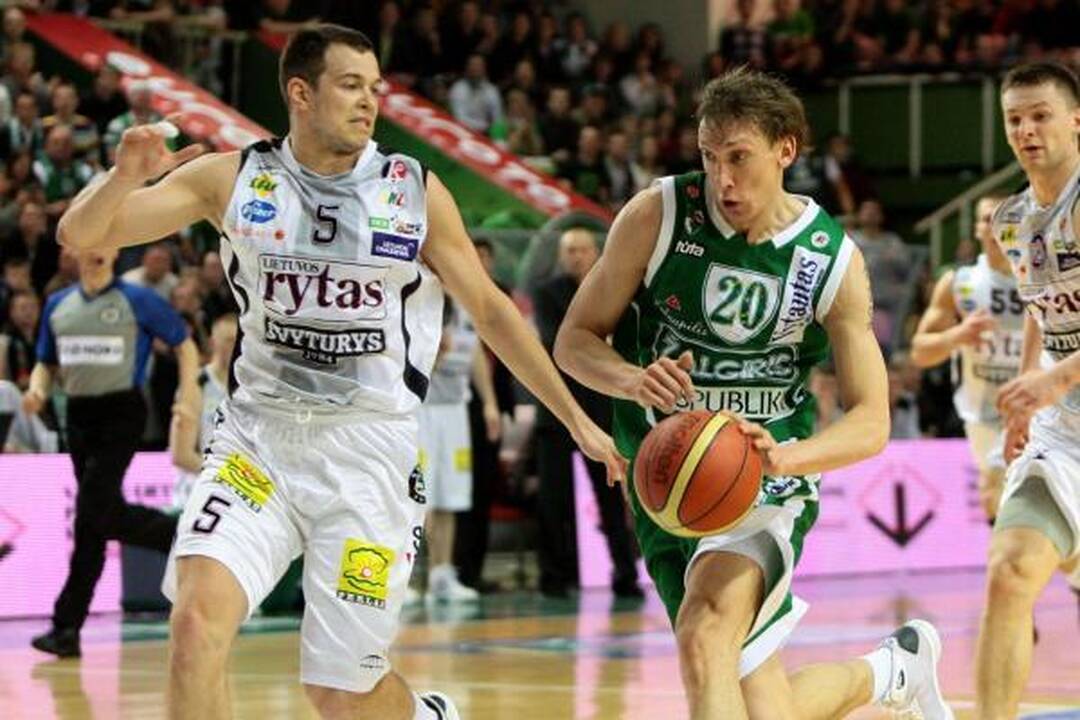 „Žalgiris“ patiesė Europos taurės laimėtoją „Lietuvos rytą“ (papildyta 21.10 val.)