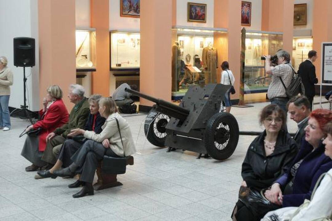 IX forte - nemokamas įėjimas ir mūšio inscenizacija