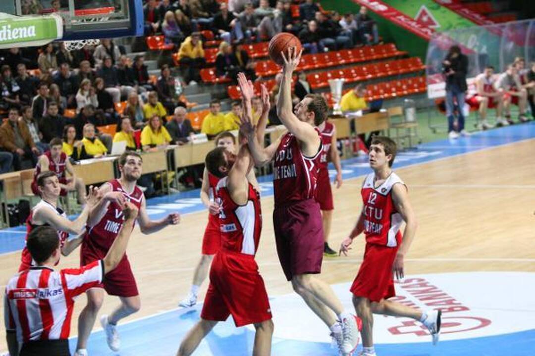 VDU krepšininkai apgynė LSKL čempionų vardus