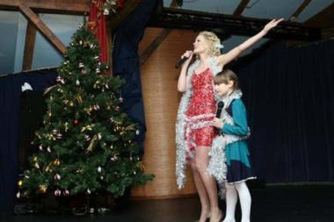 Talentų paradas sveikino Kalėdas