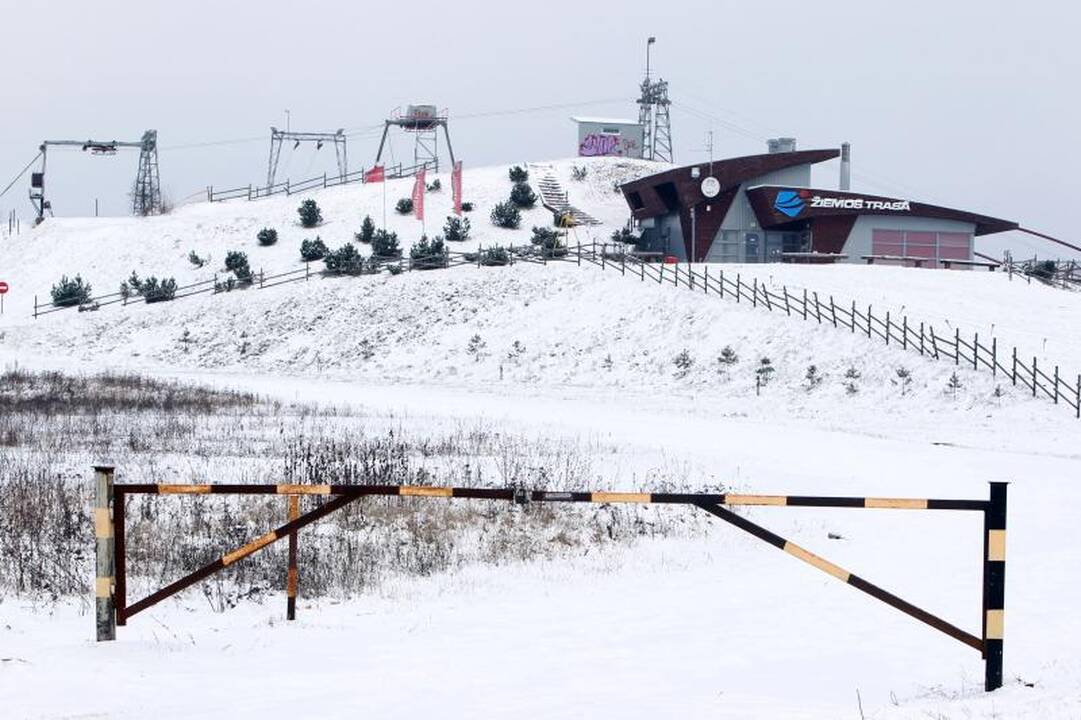 Ginčai dėl Laimio kalno verda, o kalnas nyksta