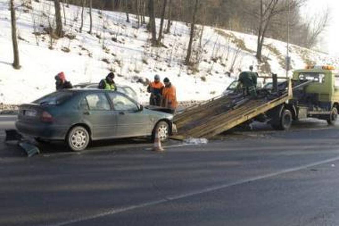 Priežastis: dažniausiai draudimo bendrovės ir jų klientai nesutaria dėl privalomojo vairuotojų civilinės atsakomybės ir kasko draudimo.