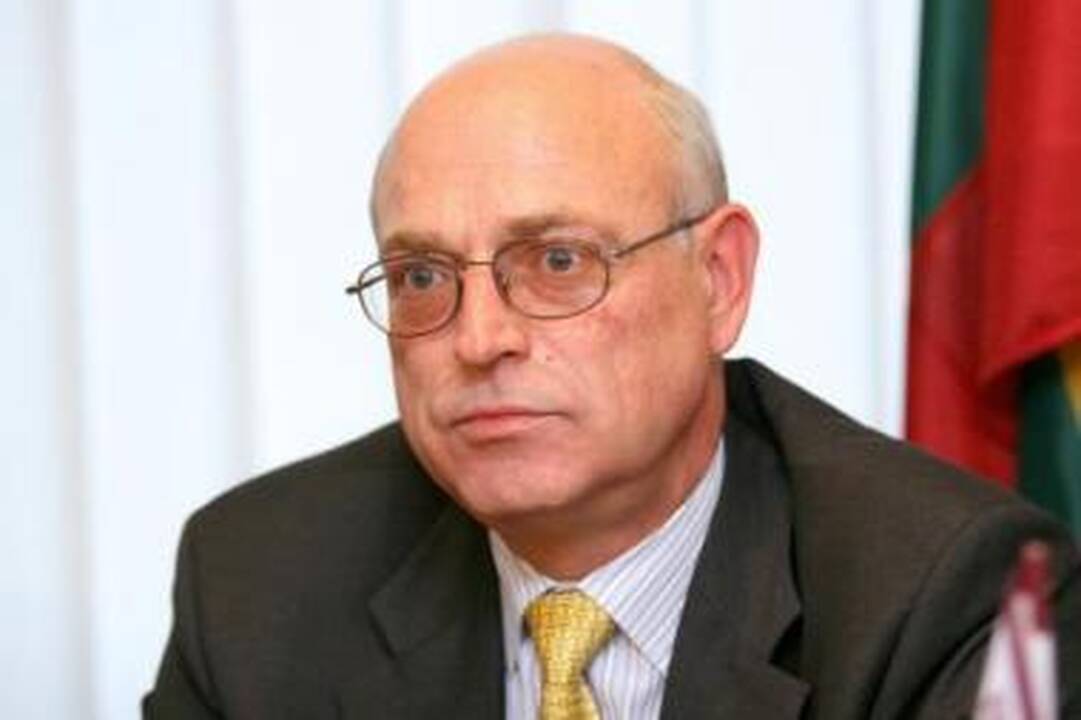 Mindaugas Mikaila: Nieko nedarydami ir 2011 bei 2012 m., turėtume 12,9 mlrd. litų deficitą ir 2012-ųjų pabaigoje galėtume sakyti, kad mums "kaput".