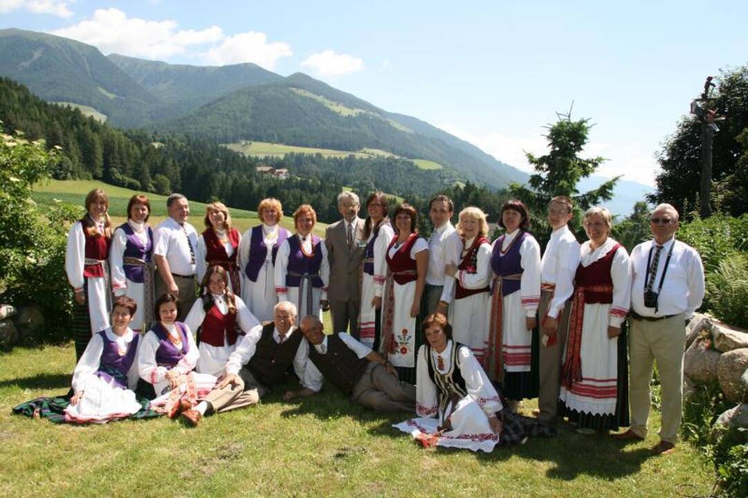 Choras „Leliumai“ nenori pažymėti jubiliejaus liūdna gaida