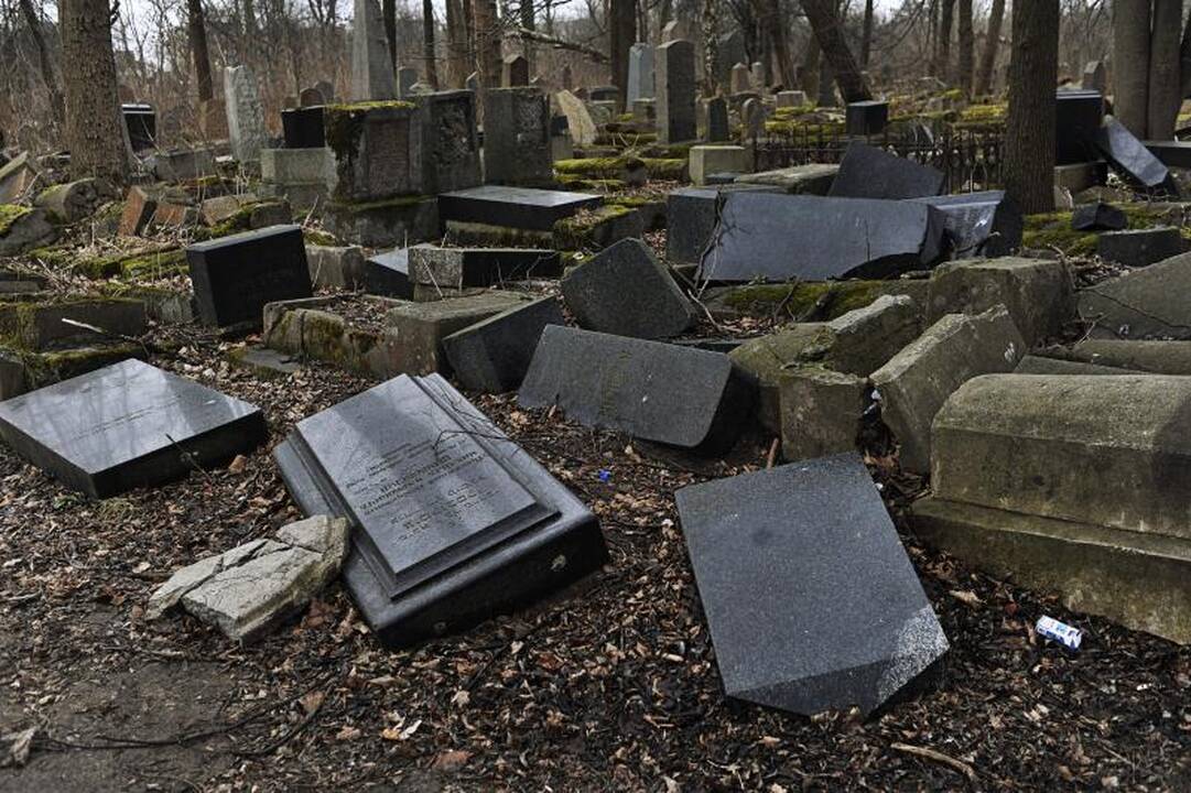 Apleistos kapinės – votis miesto veide