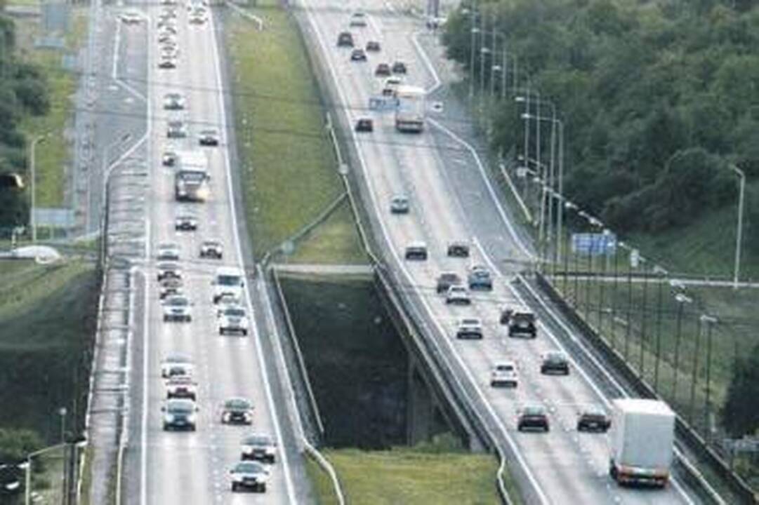 Realu: pirmieji autotraukiniai Europos keliuose gali pasirodyti po dešimties metų, o Lietuvoje – nežinia.