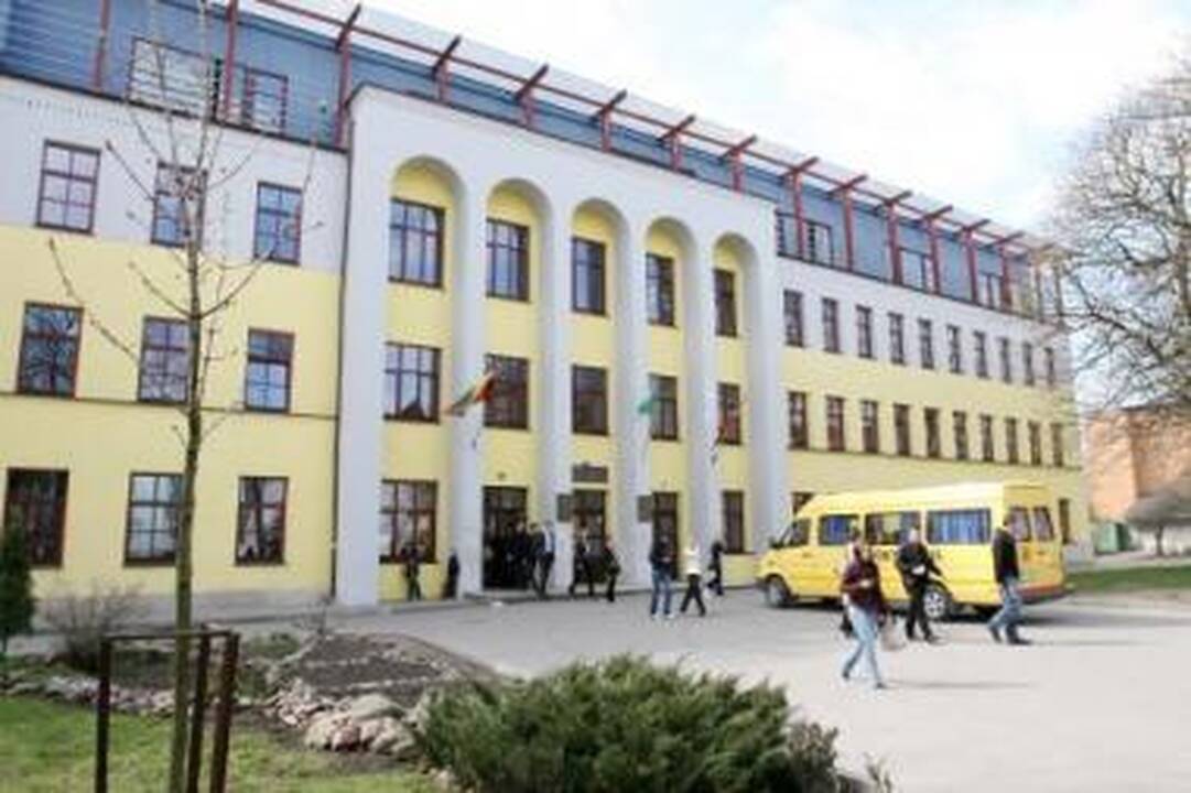 Mokyklos keis pavadinimus