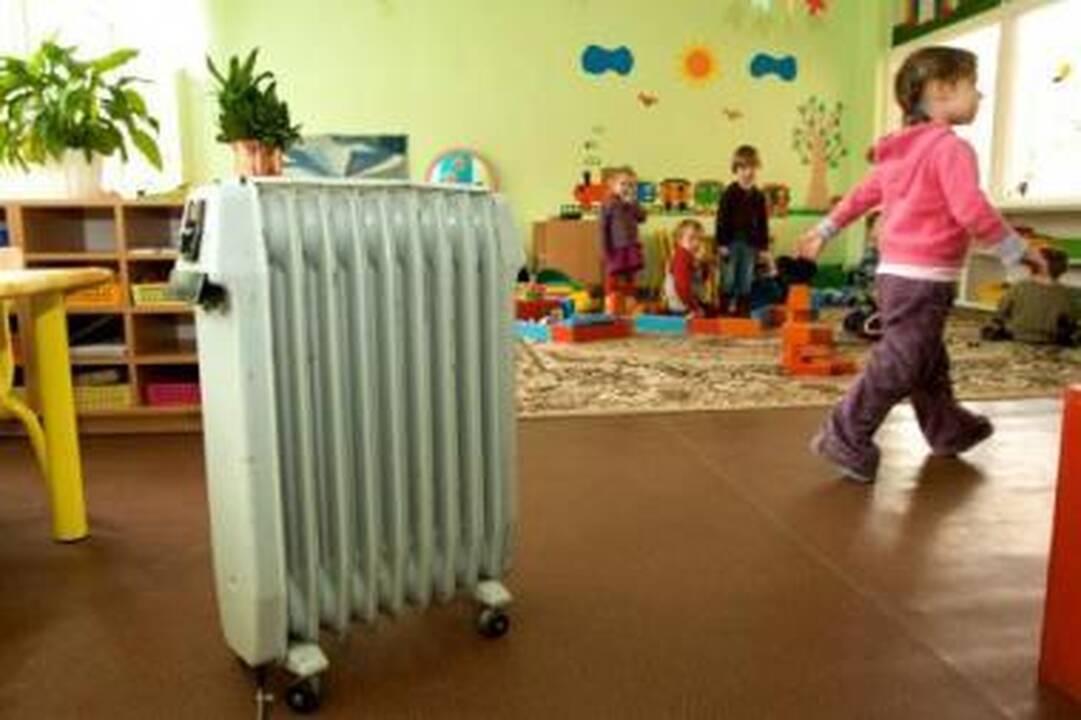Situacija: atšalus orams, darželiuose vaikų gretas praretina ligos.