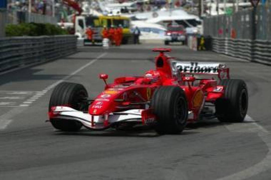 F-1 legenda sugrįžta