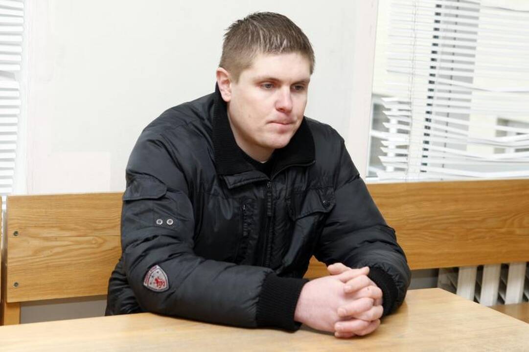 Supykęs, kad nenupirko alaus, įrėmė pistoletą į smilkinį