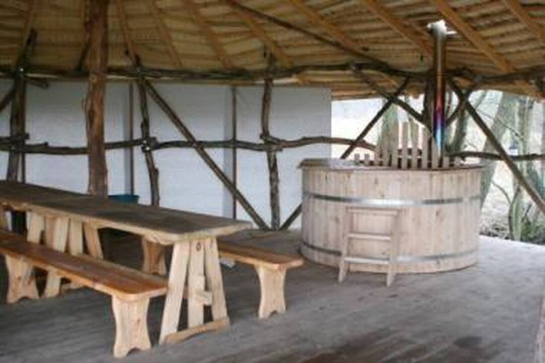 Maudynės kubile – malonumas ir pramoga