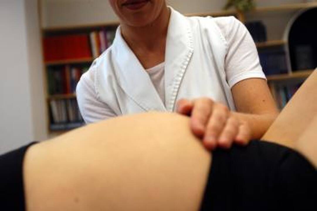Situacija: nepastebėta užsimezgusi gyvybė privertė suabejoti ginekologės profesionalumu, o suklastoti medicininiai dokumentai – jos sąžiningumu.